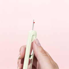 STITCH & SAVE™ – 2-in-1ニードルスレッダー