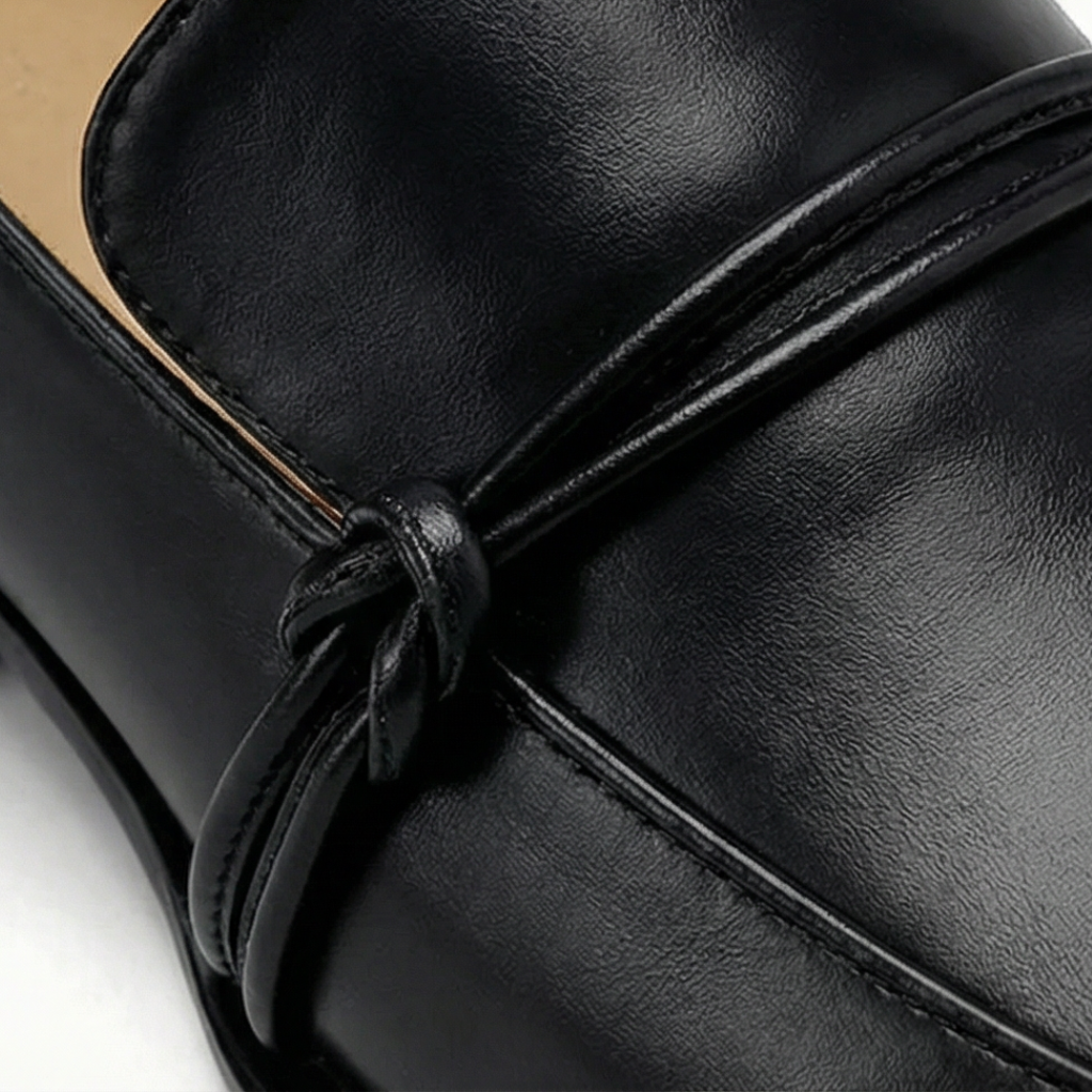 LUMINA™ – PUレザー スクエアトゥローファー