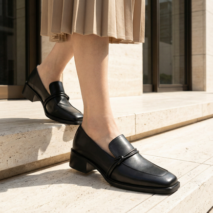 LUMINA™ – PUレザー スクエアトゥローファー