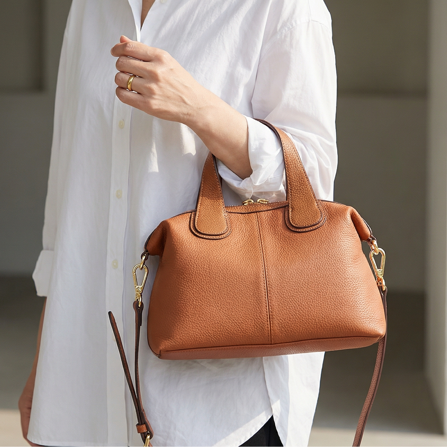 VERSATA™ – 3WAYコンバーチブル本革ハンドバッグ