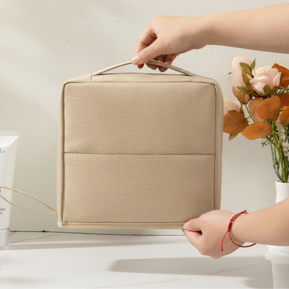 LUNETTE™ – メイクアップをすっきり収納できるポーチ