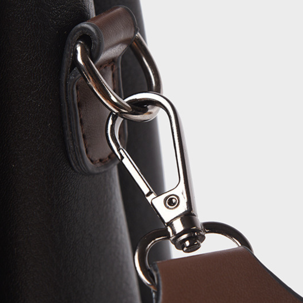 LEVORIA™ – レトロ栃木レザー製バケットバッグ