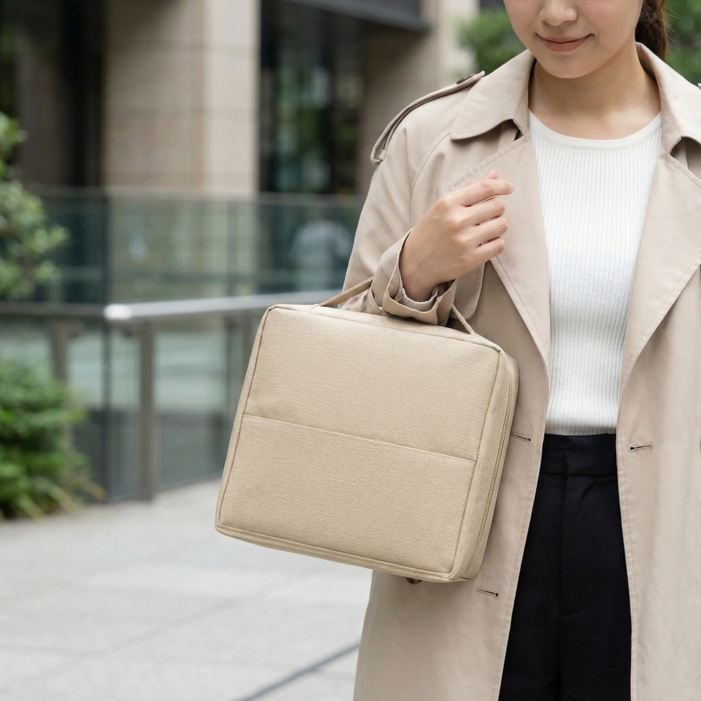 LUNETTE™ – メイクアップをすっきり収納できるポーチ