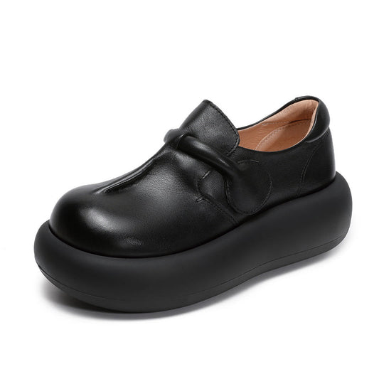SOLISCA™ – 快適な履き心地が続く厚底本革シューズ