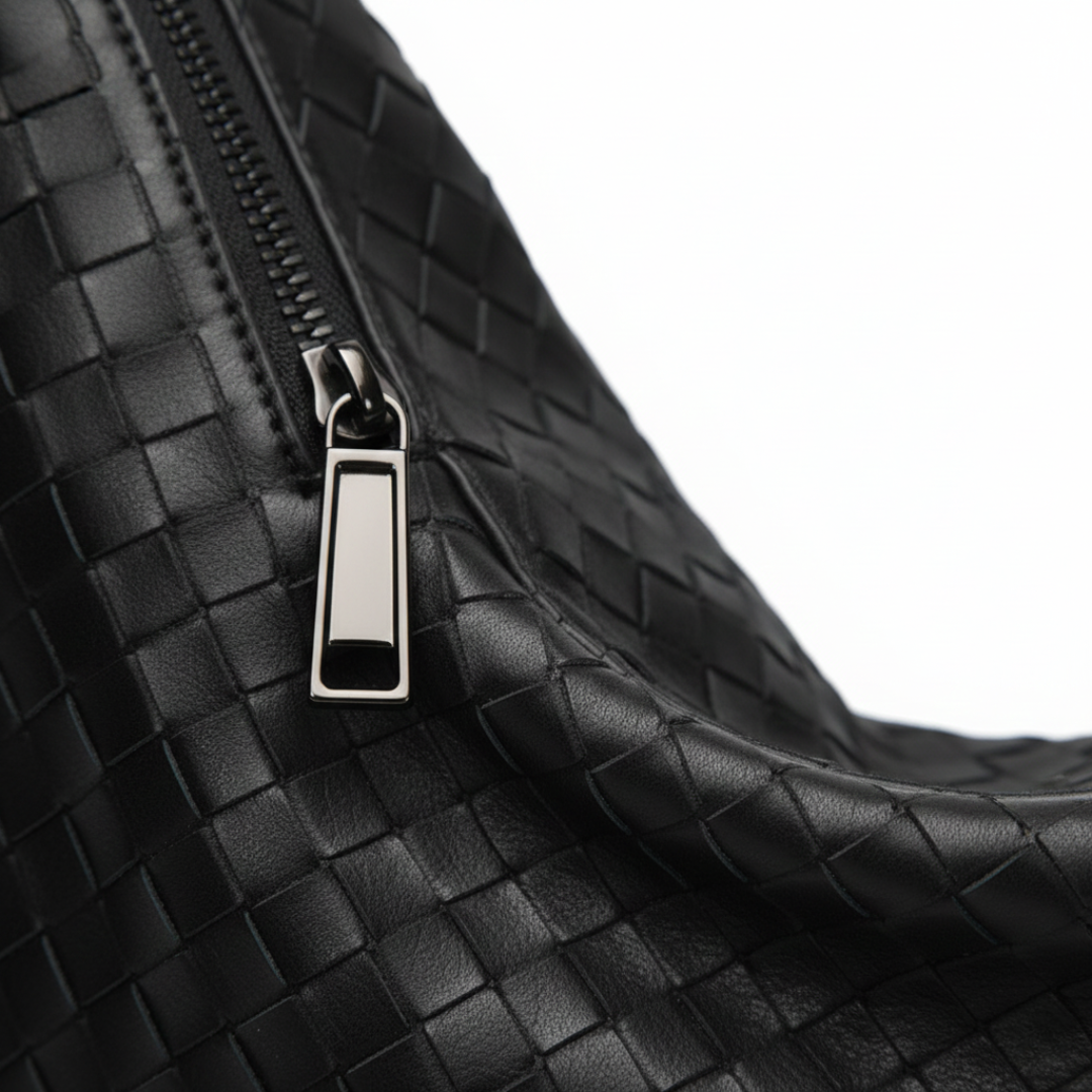 VERSAYA™ – 3WAY調節可能ストラップ付きバッグ