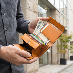 VELTRY™ – 超大容量の栃木レザー財布
