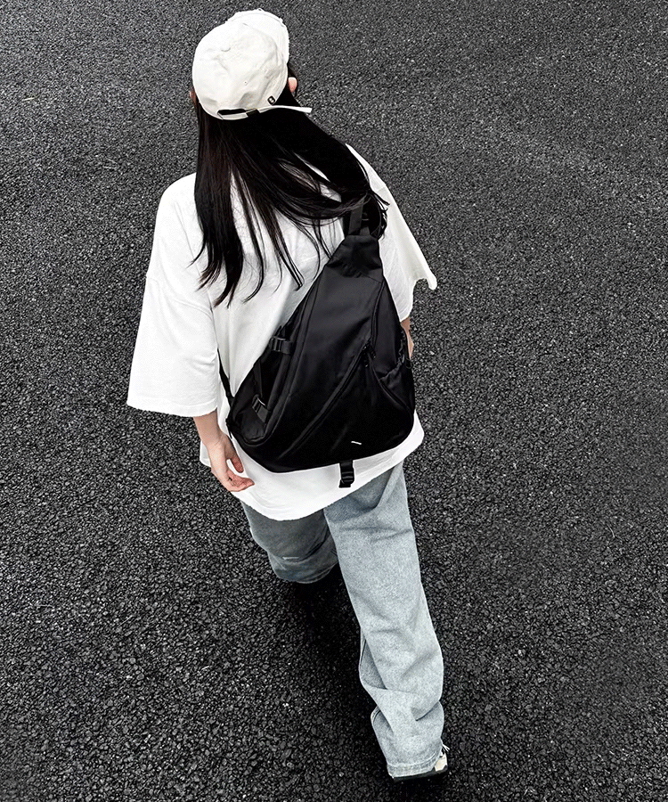 MIYORA™ 大容量ボディバッグ